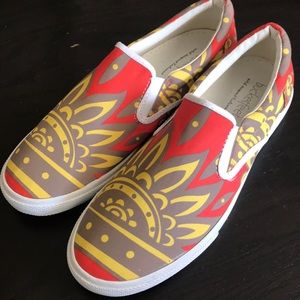Never worn red and yellow pattern BucketFeet